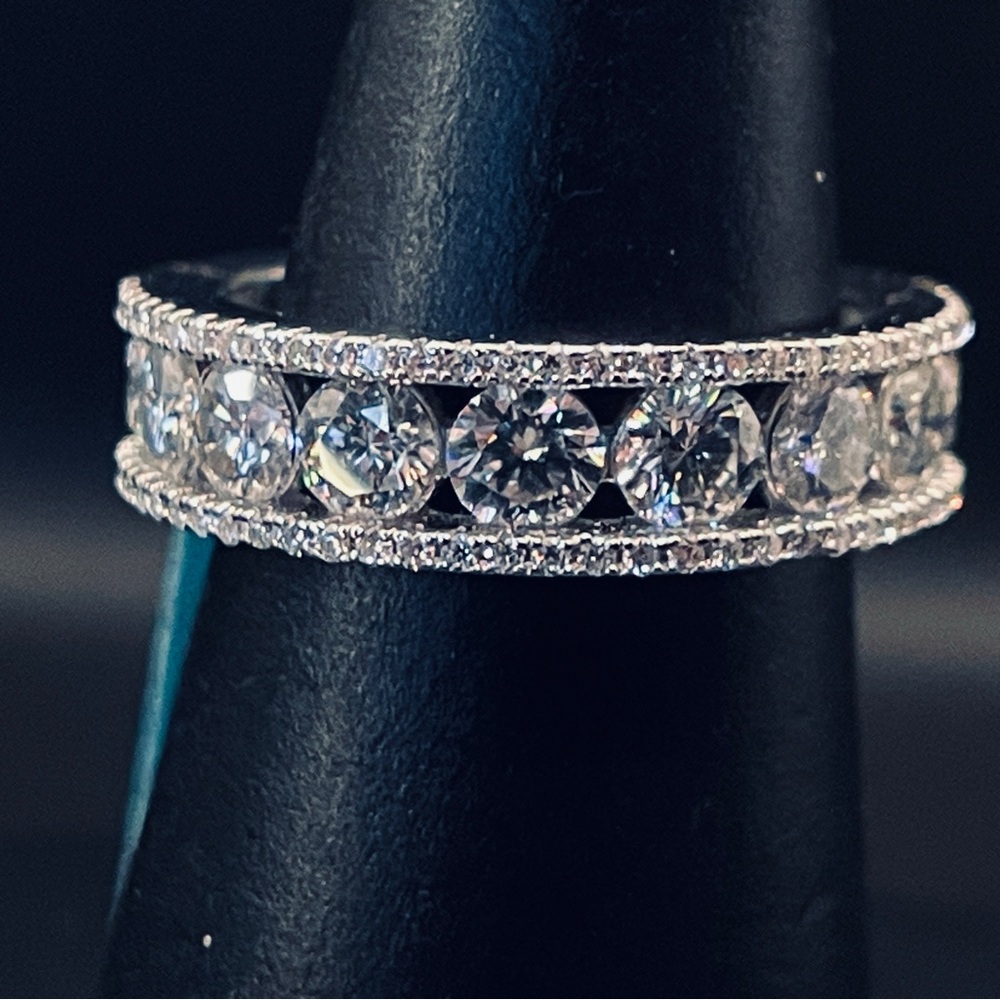 Elegant Silver Diamond Ring
